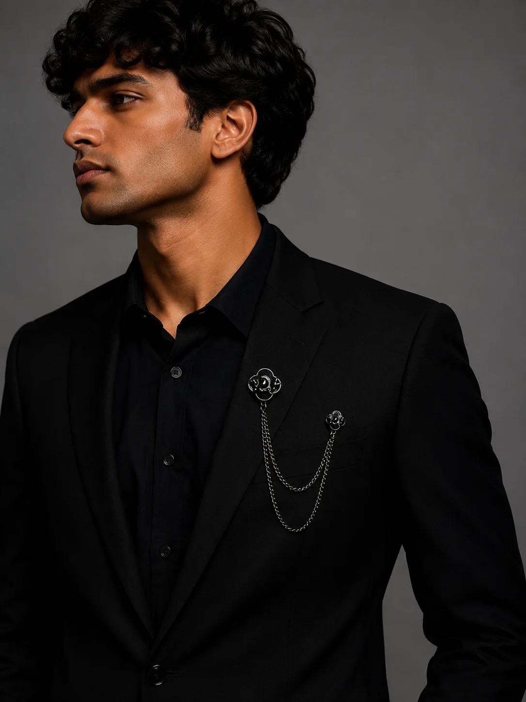 Noir Swan Chain Lapel Pin Front