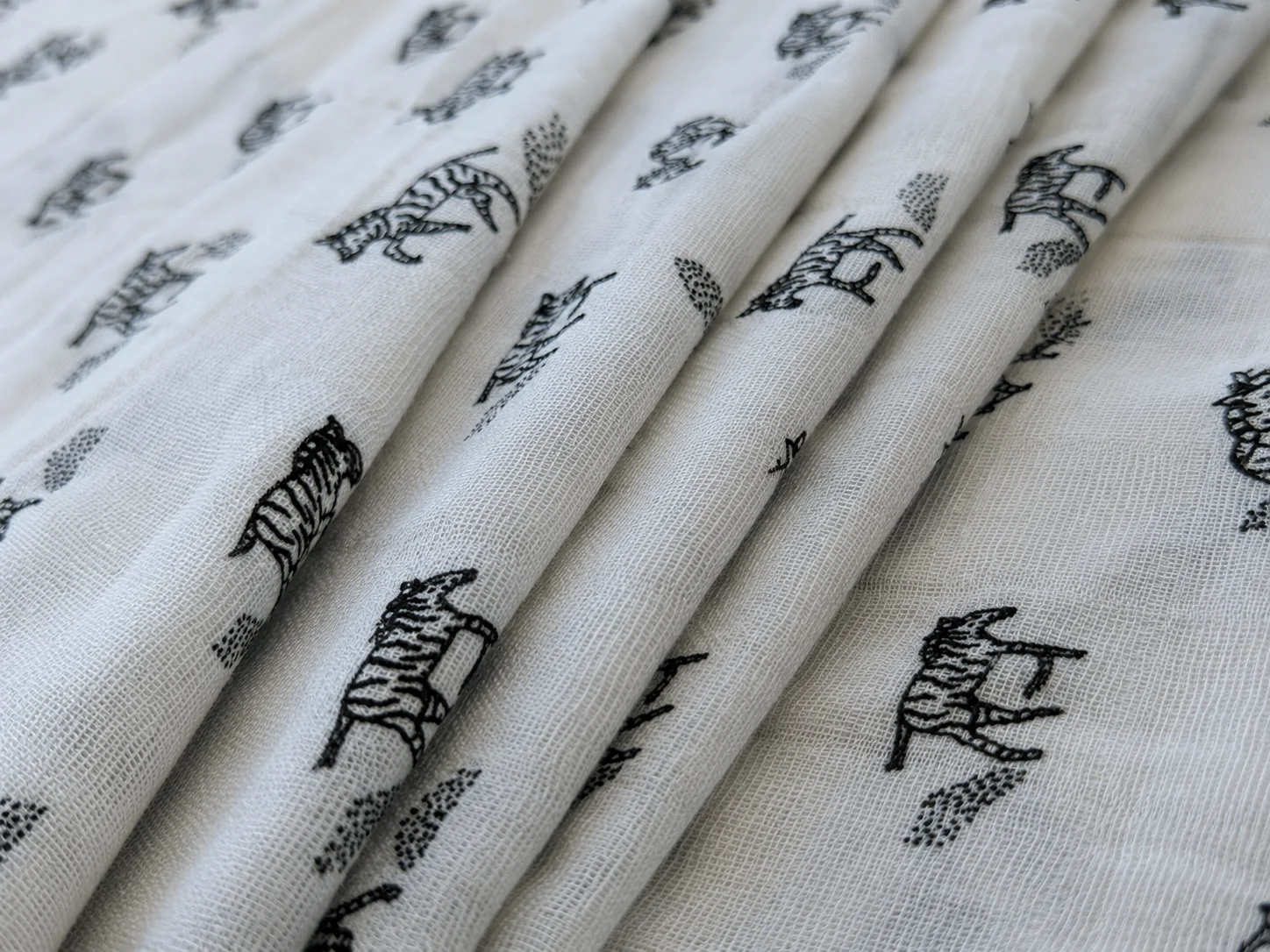 Cotton Muslin Printed Fabric – Zebra Motif on Off-White Drape