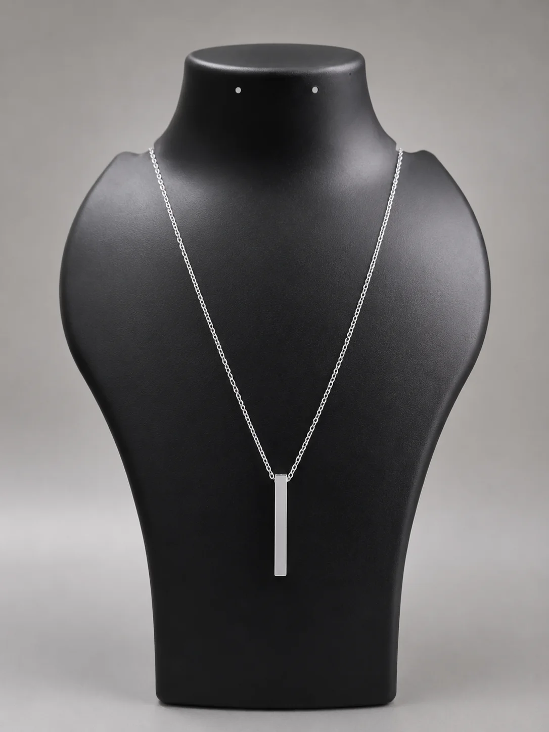Minimal Bar Pendant Chain Necklace overview